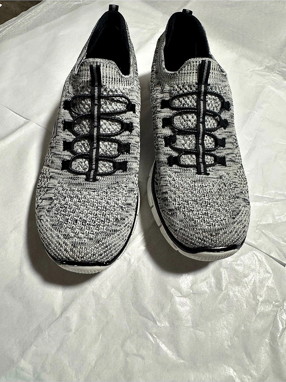 Skechers Air-Cooled Memory Foam Gray & Black Sneakers